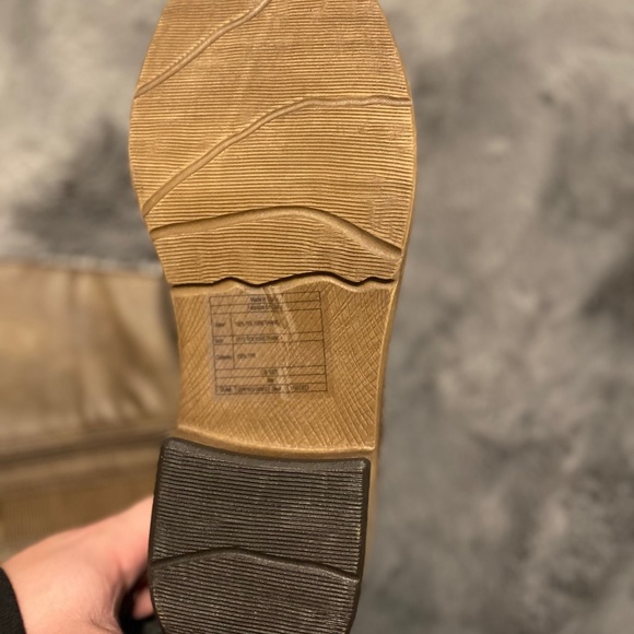 Torrid taupe boots - Picture 3 of 3